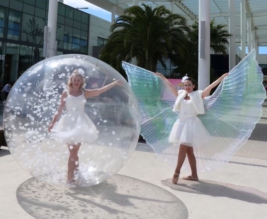 Bulles et ailes féériques - Photo 1